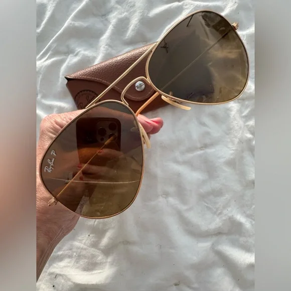Ray-Ban Gold Frame Sunglasses with Brown Lenses - Picture 1 of 4